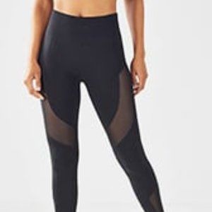 DEFINE FABLETICS LEGGINGS